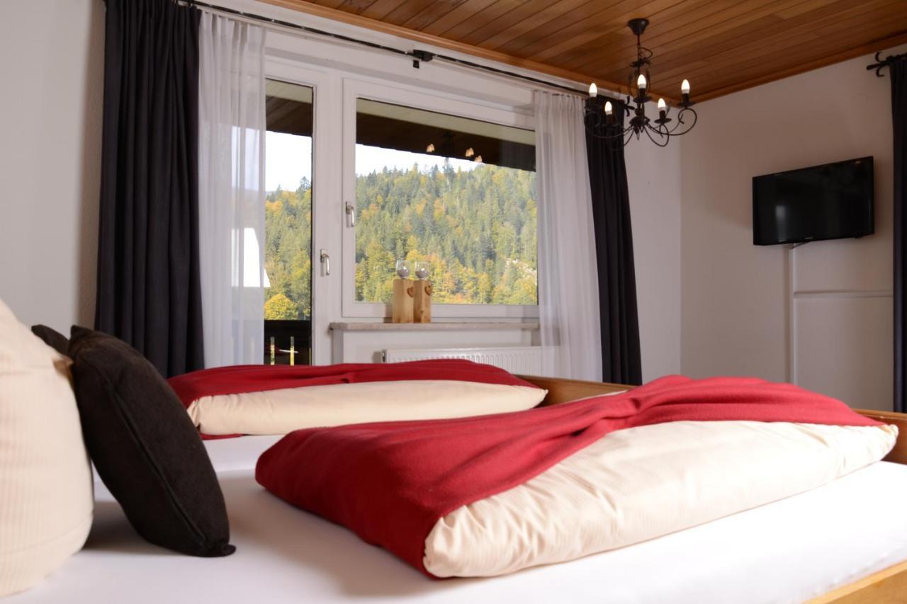 Hotel Grossbach Menzenschwand-Hinterdorf Buitenkant foto
