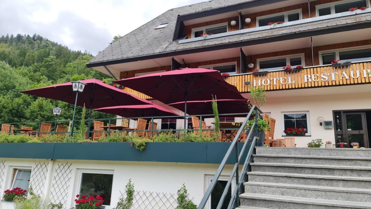 Hotel Grossbach Menzenschwand-Hinterdorf Buitenkant foto